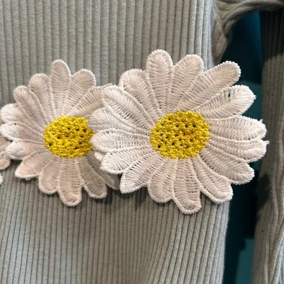 Daisy Appliqué Ruffle Spring Top - Picture 2 of 4